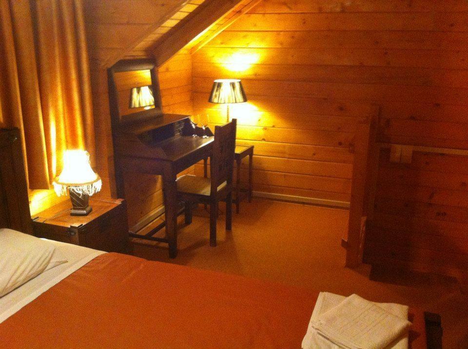 Pasithea Mountain Chalet Φενεός Δωμάτιο φωτογραφία